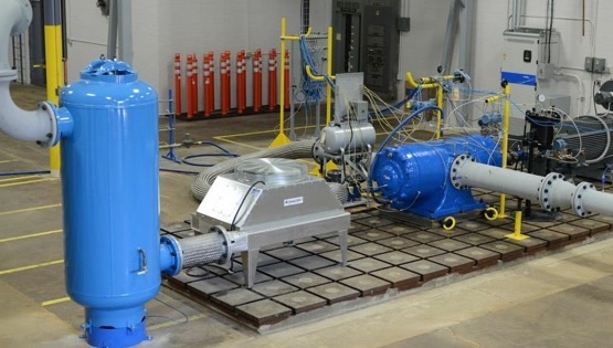 Rotary vane vacuum pump in action